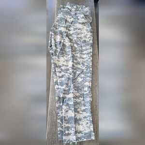 Digital Camo Cargo Pants
